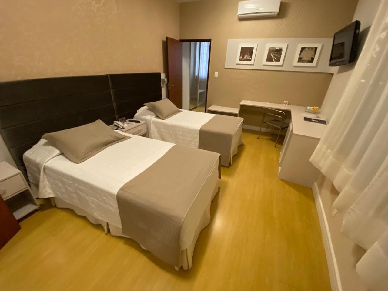 Palace 3*